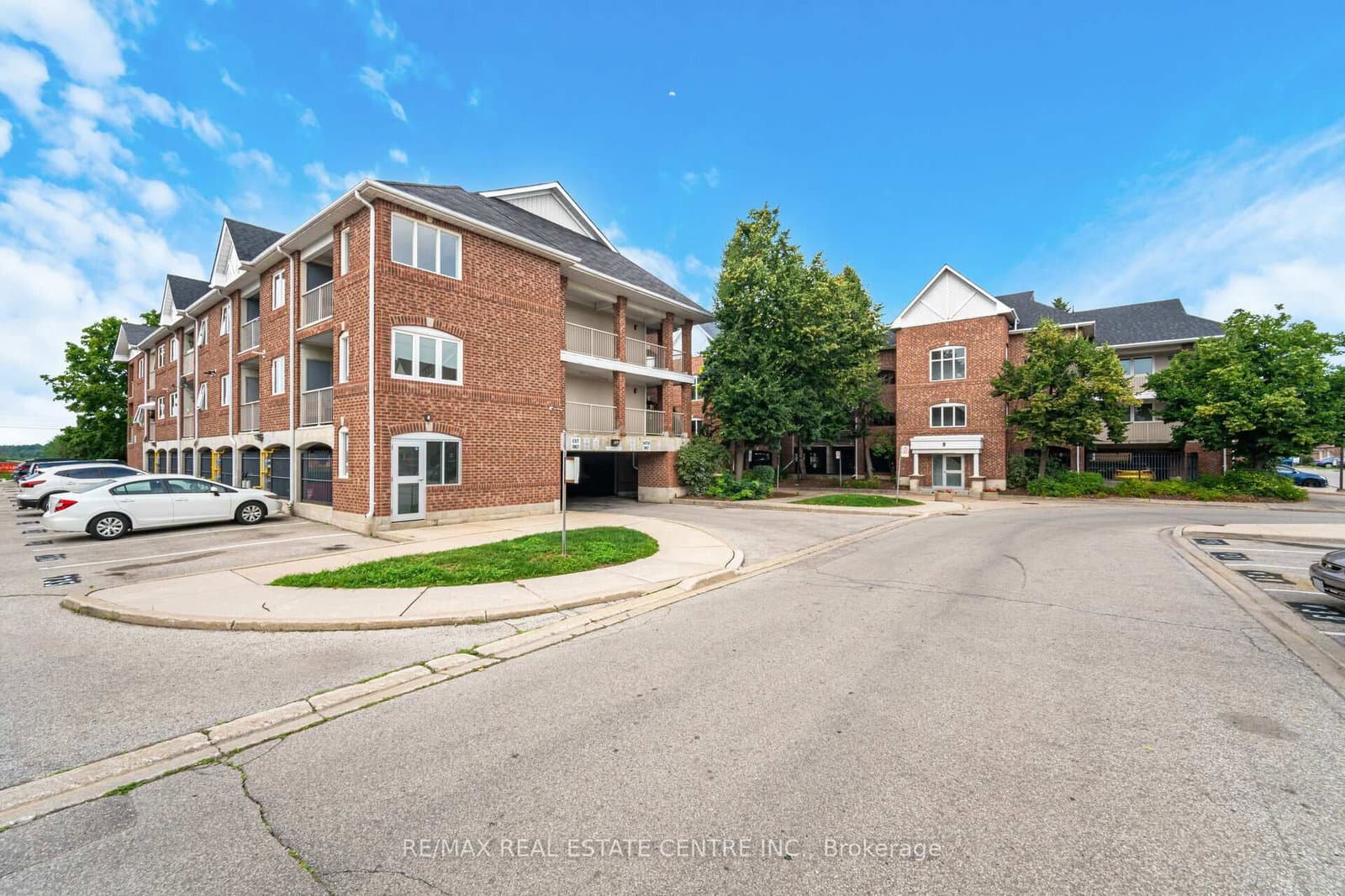 75 Bristol Road E, Unit 180