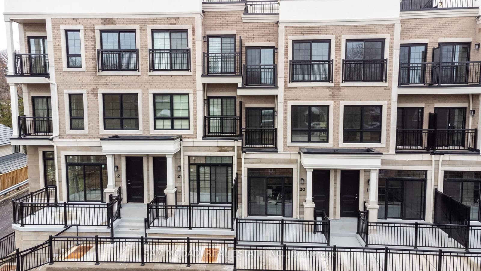 95 Brookfield Road E, Unit 20