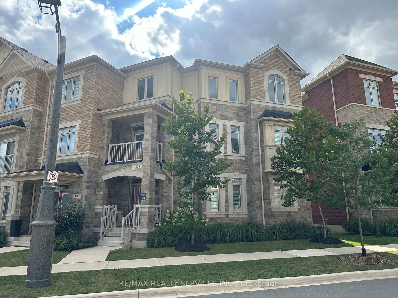 3008 Max Khan Boulevard