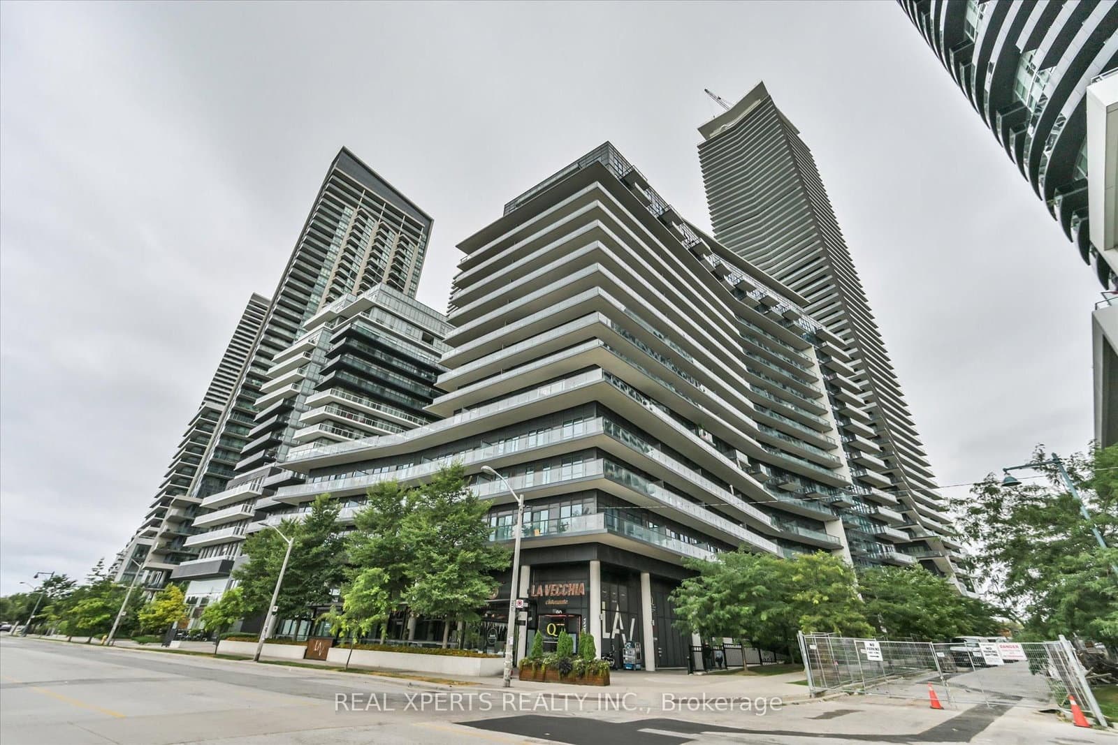 39 Annie Craig Drive, Unit 1712