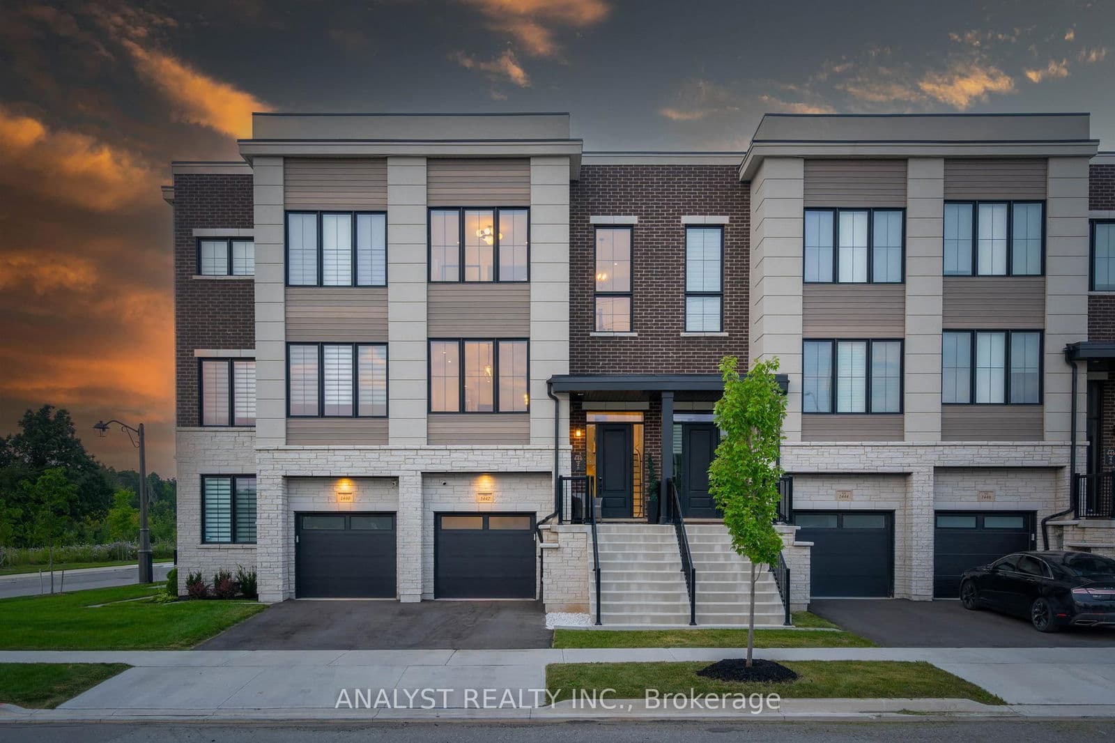 1442 Yellow Rose Circle