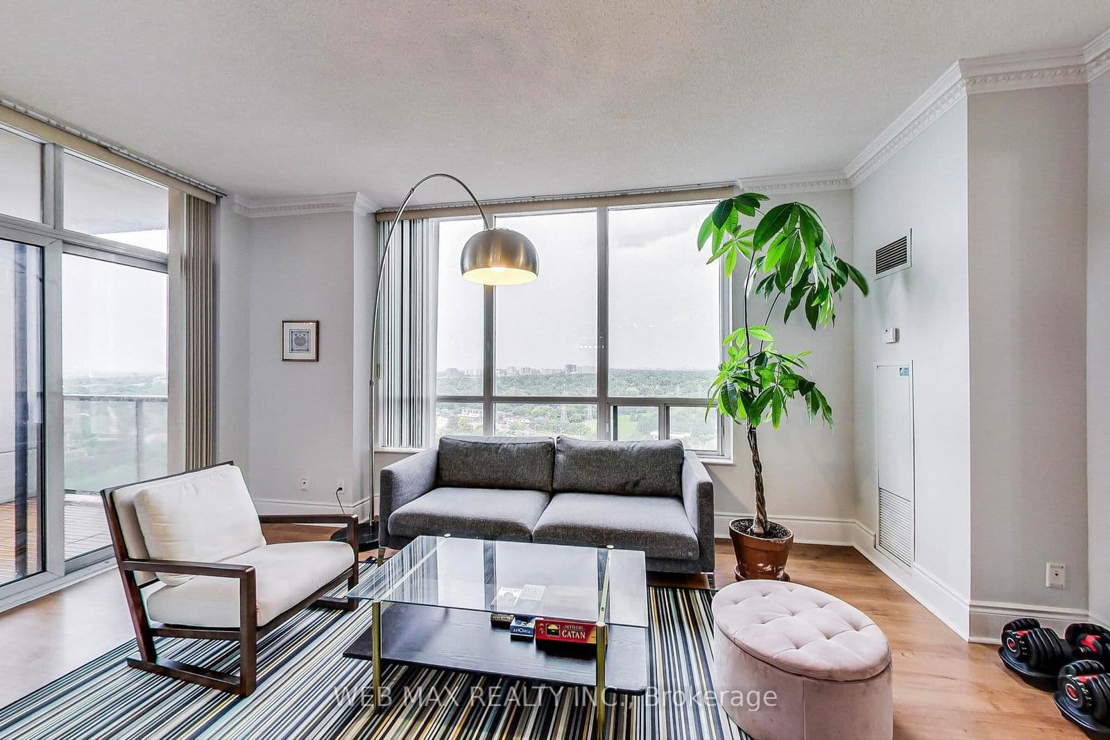 5233 Dundas Street W, Unit 2318