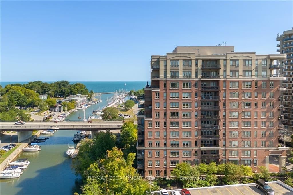 111 Forsythe Street, Unit 304