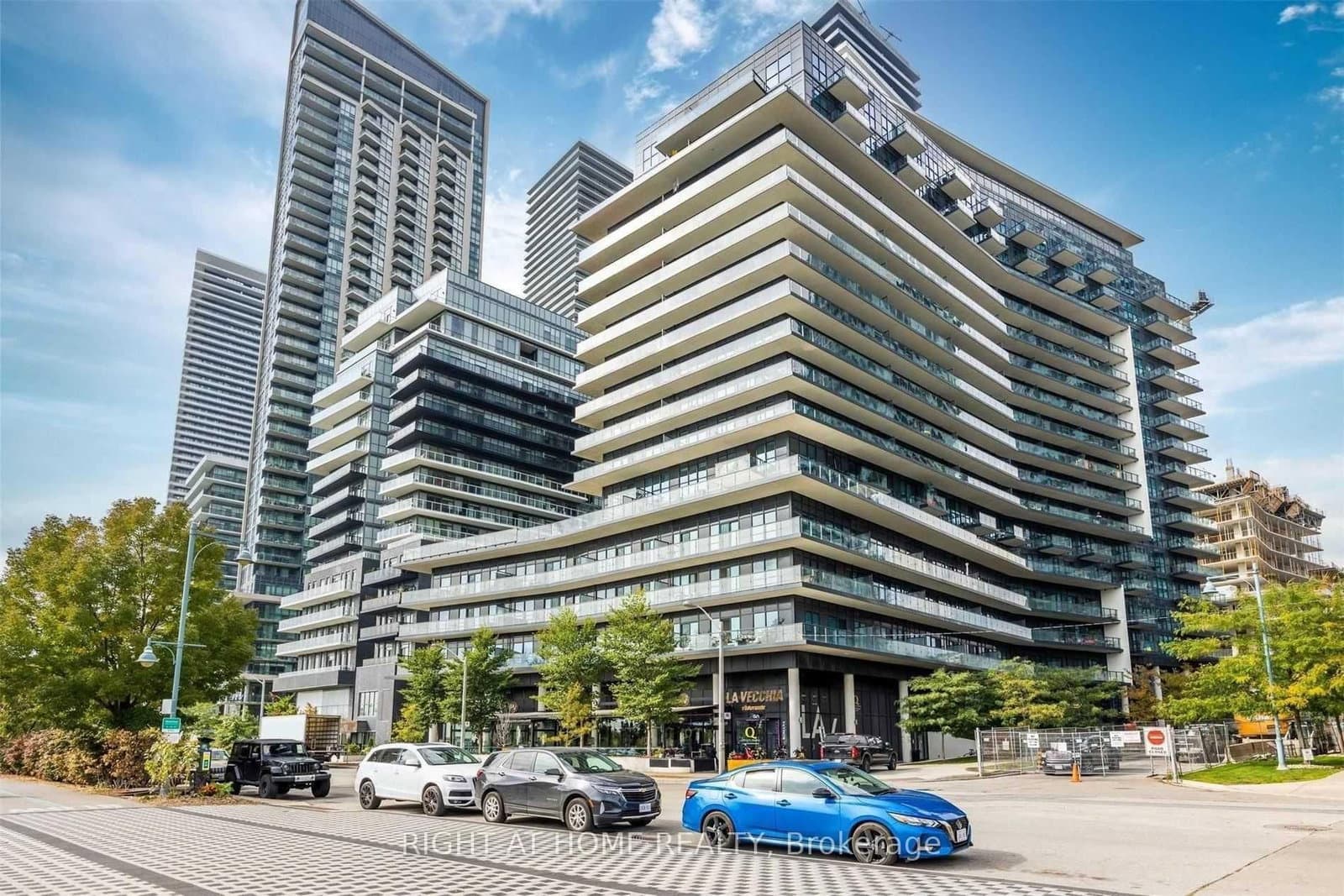 39 Annie Craig Drive, Unit 512