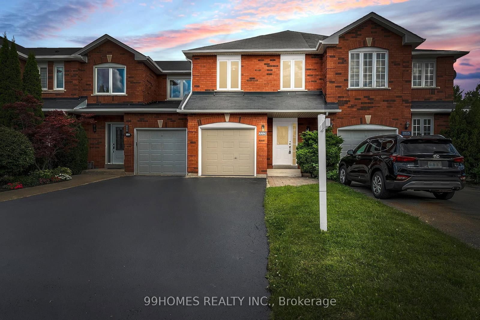 2227 Pell Crescent
