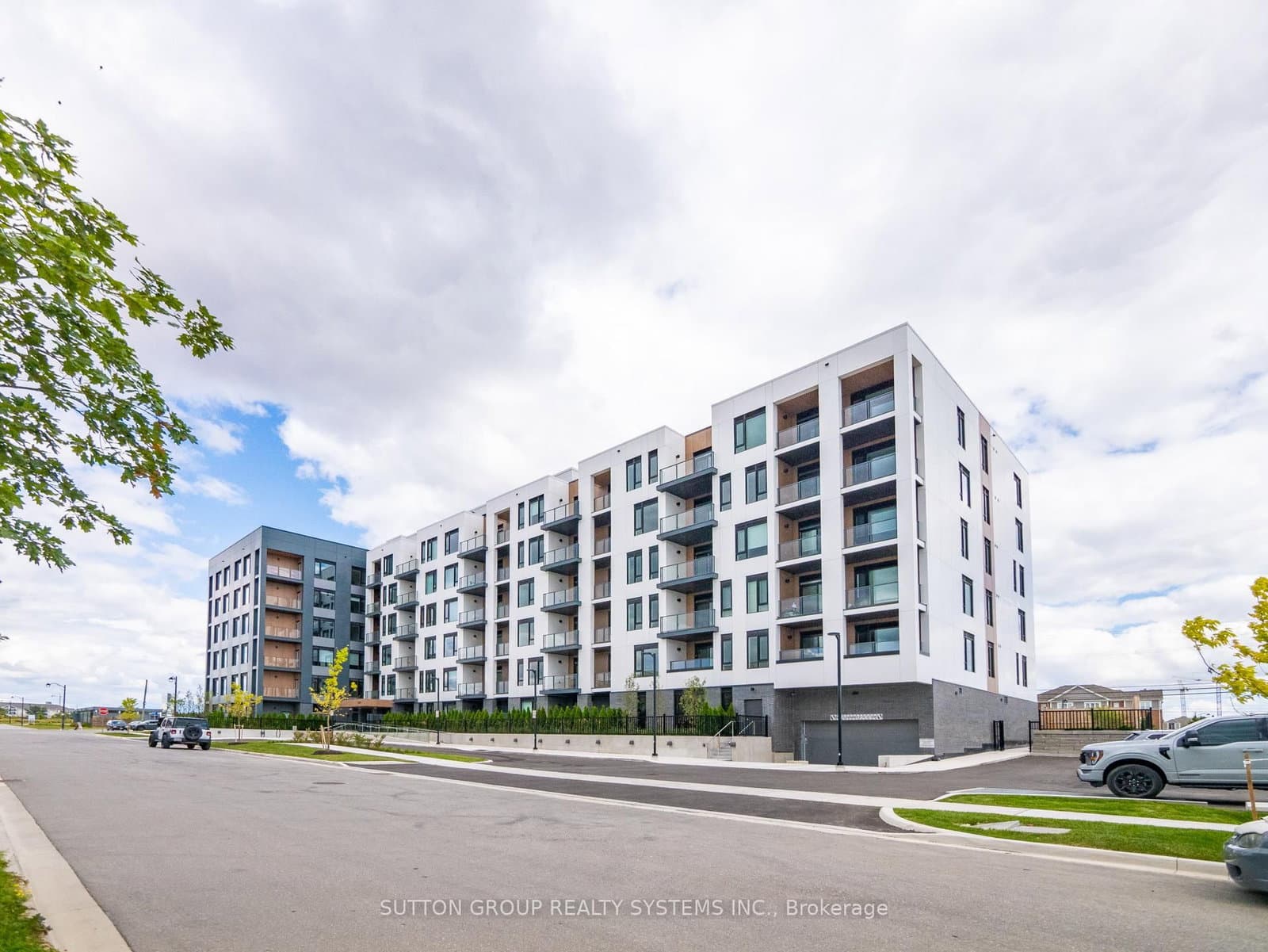 1440 Clarriage Court, Unit 108