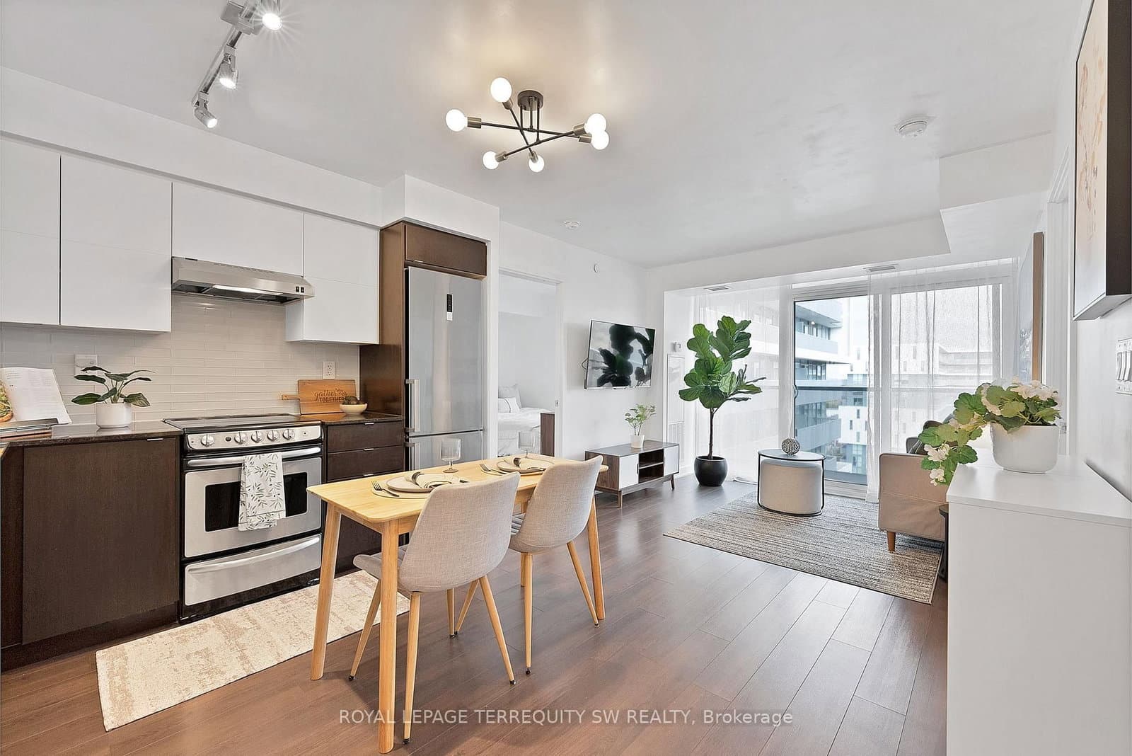 160 Flemington Road, Unit 1322
