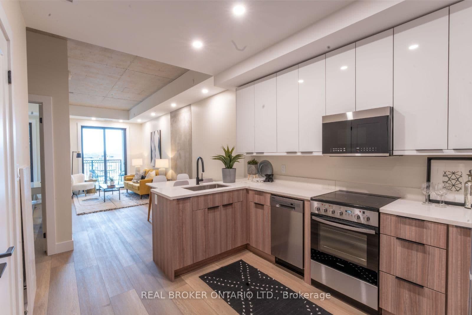 169 James Street S, Unit 607