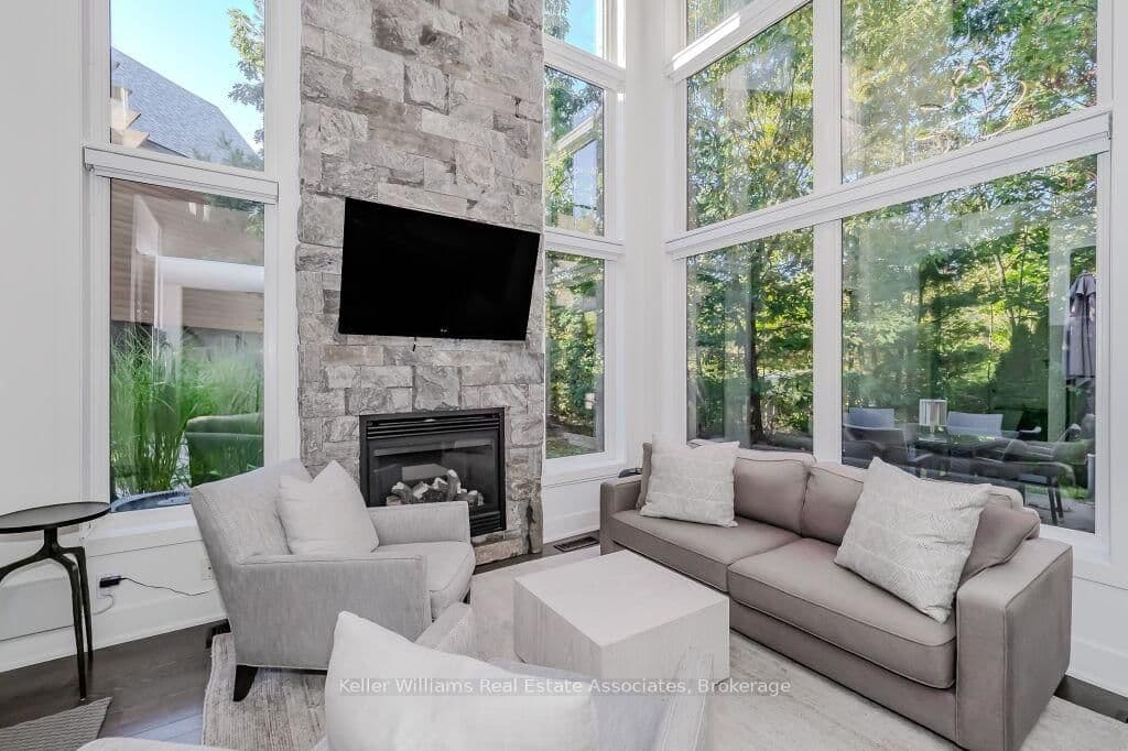 48 CARRICK Trail