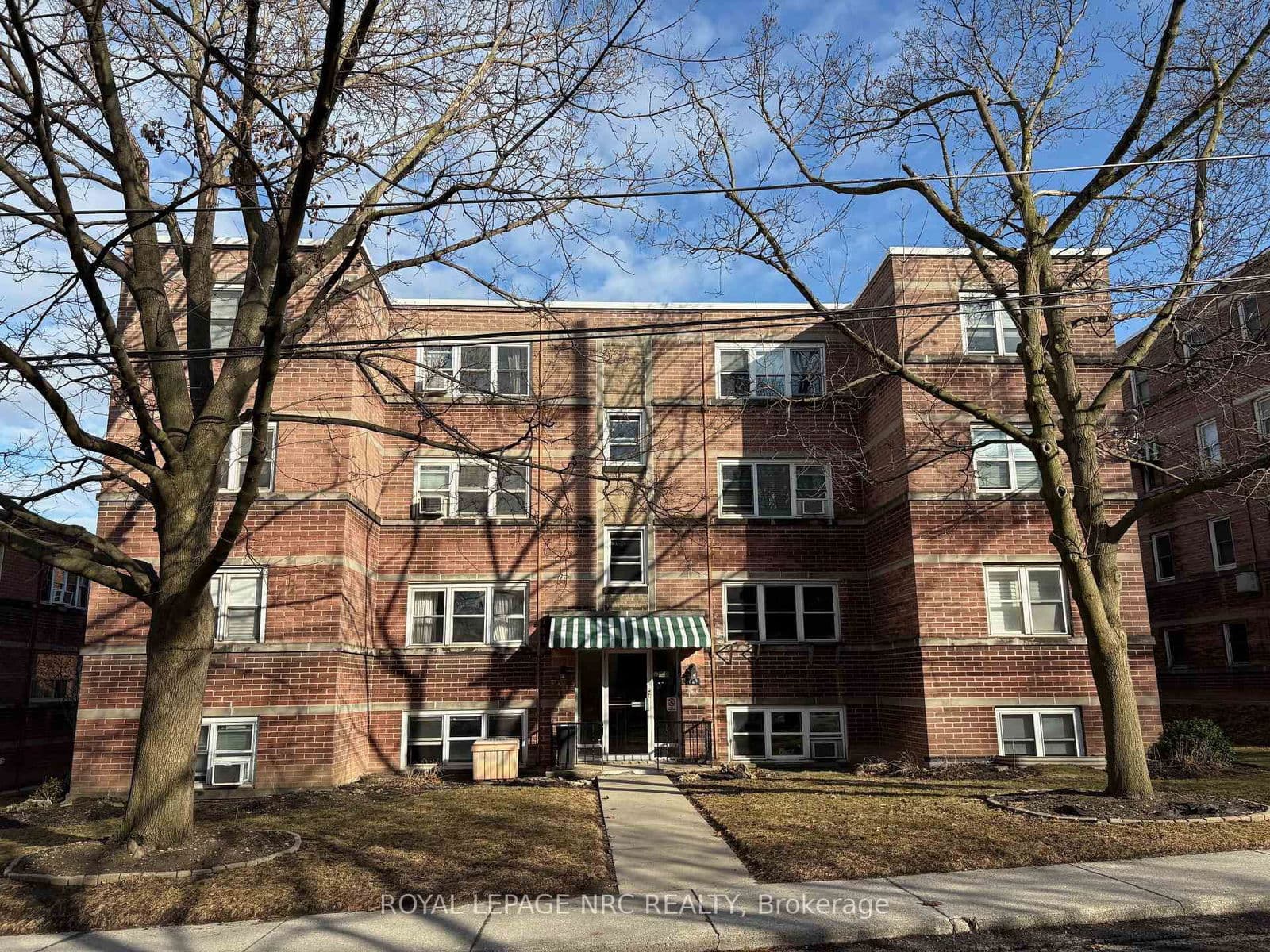 227 N Macnab Street S, Unit 2