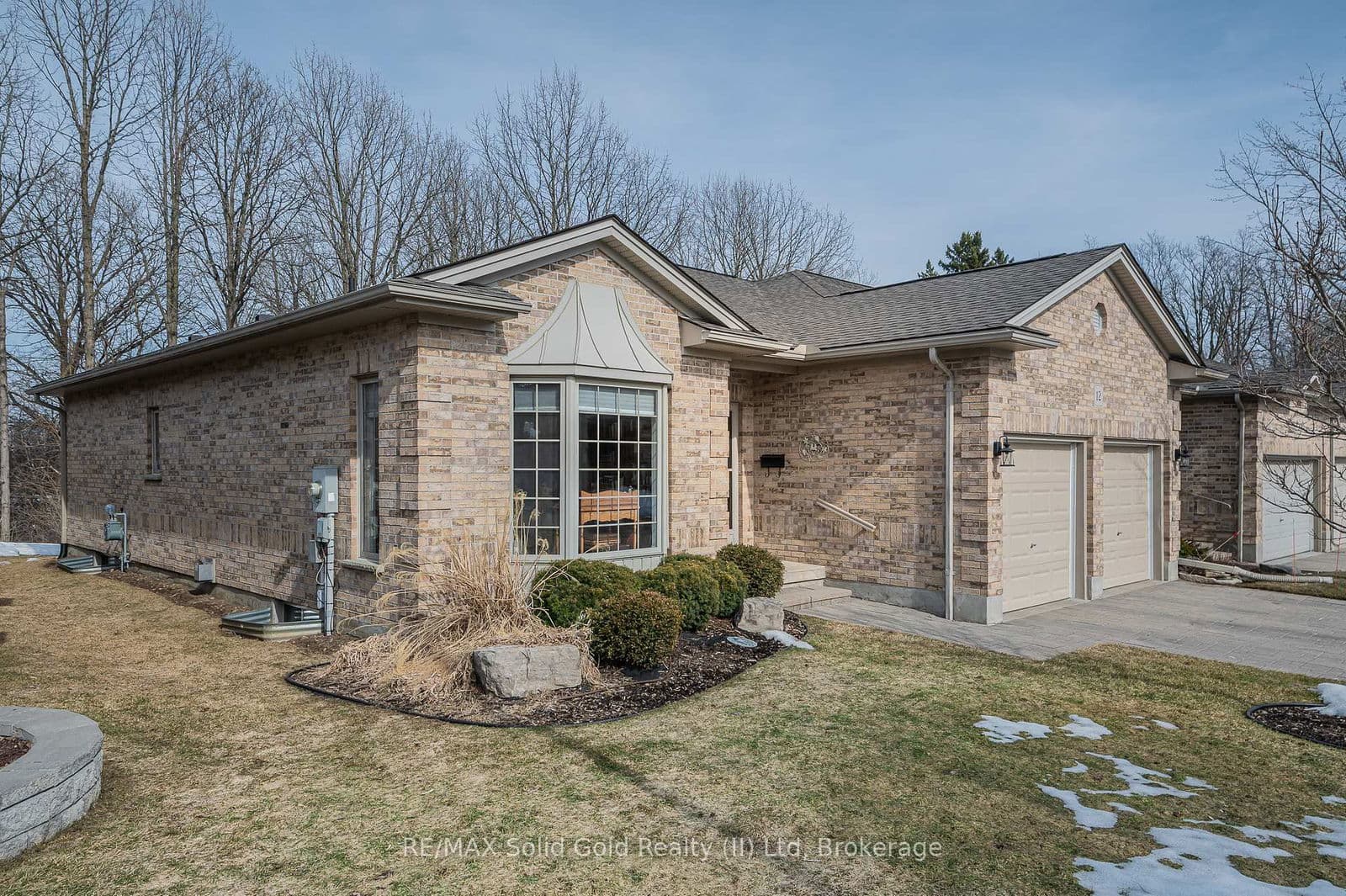 900 Doon Village Road, Unit 12