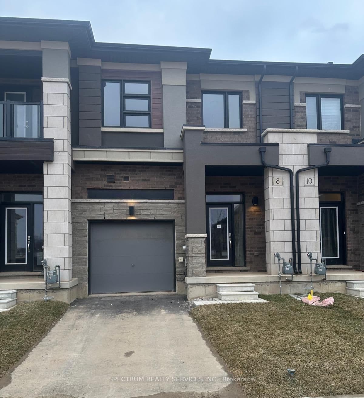 8 Dennis Avenue