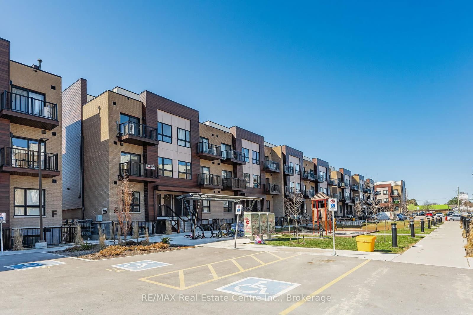 20 Palace Street, Unit E8