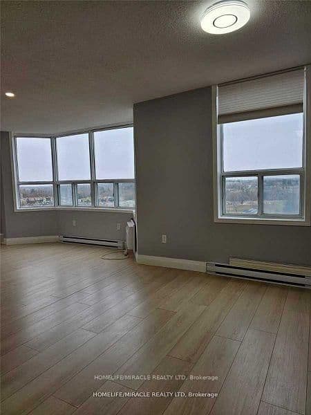 55 Green Valley Drive, Unit 905