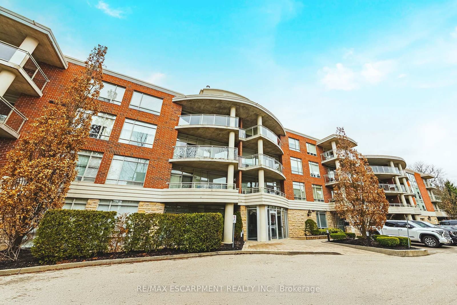 125 Wilson Street W, Unit 107