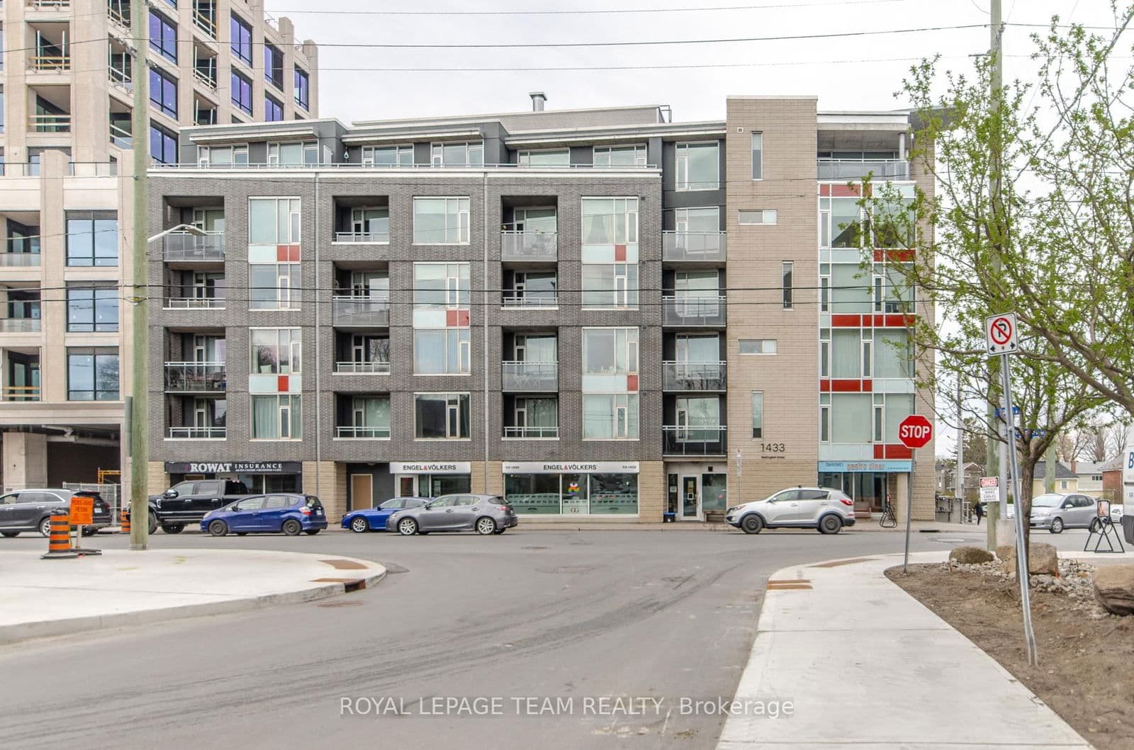 1433 WELLINGTON Street W, Unit 302