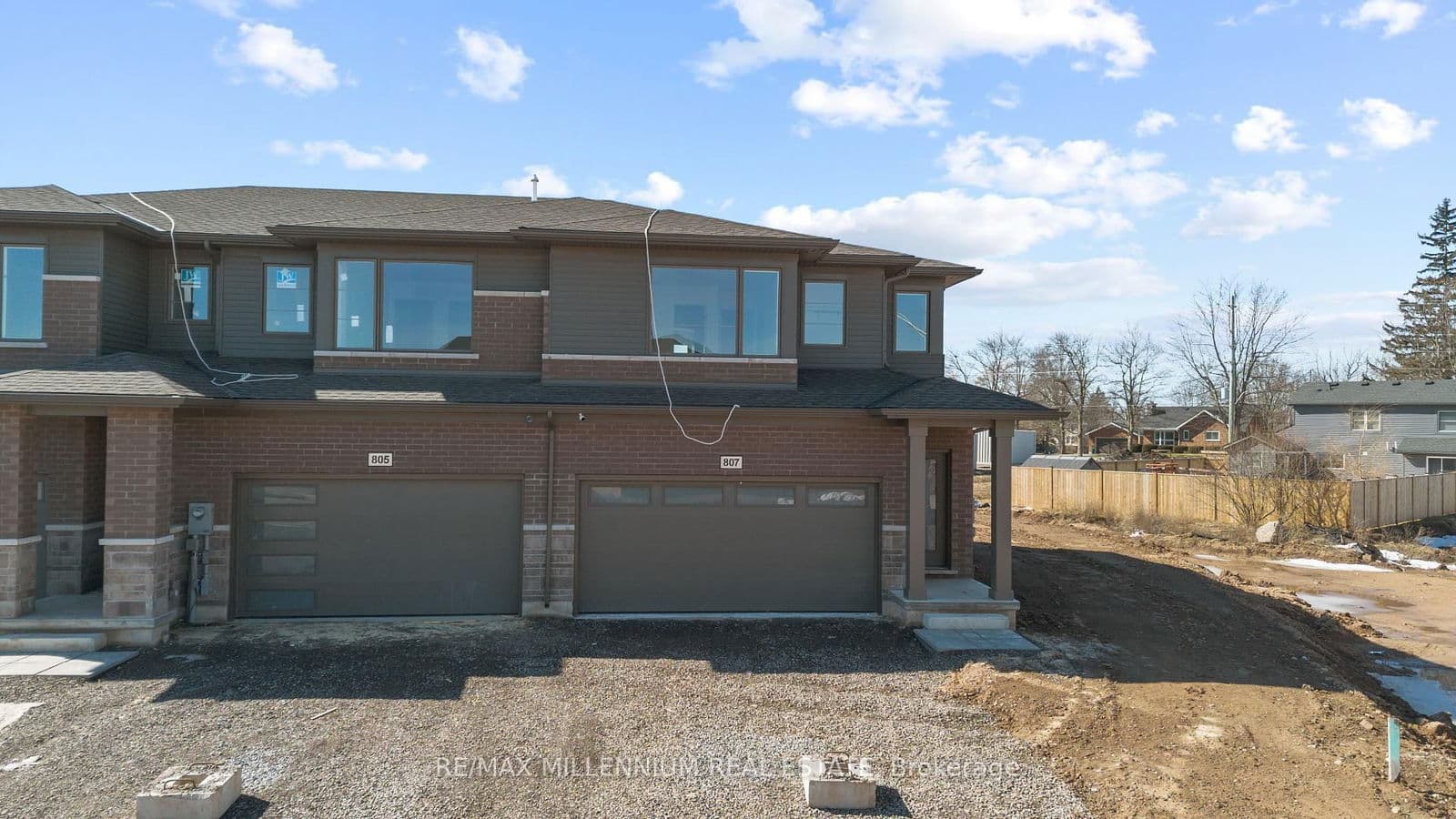 807 Bradford Avenue, Unit Upper