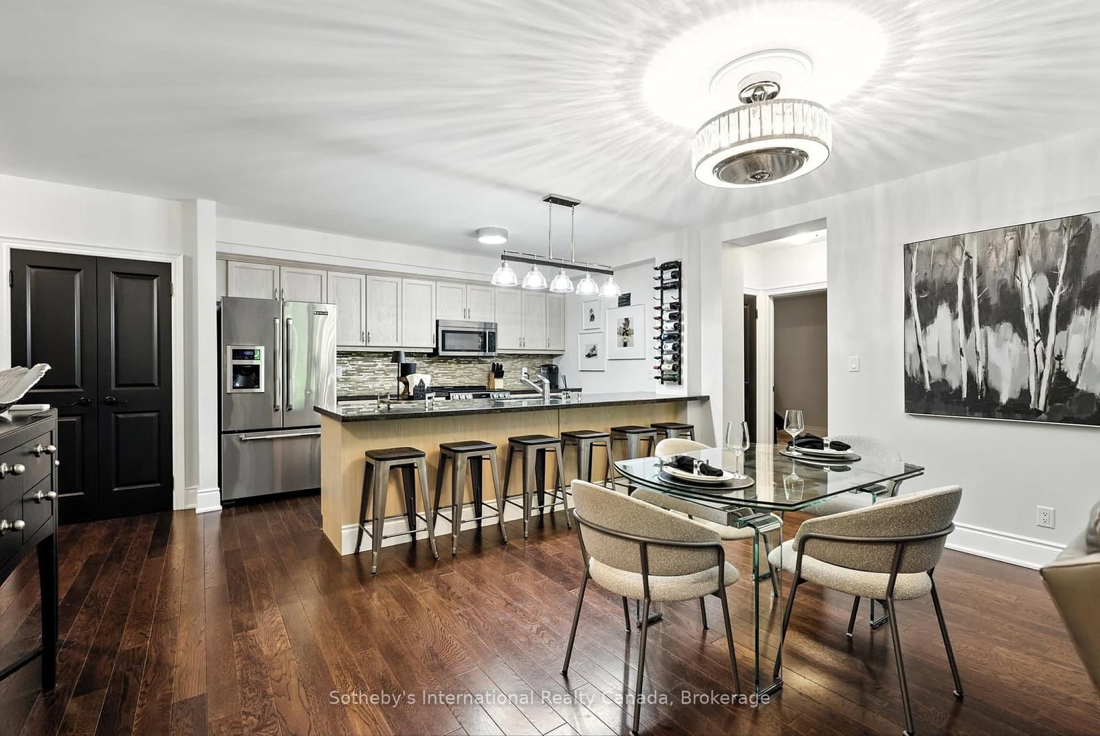 391 James Street W, Unit 106