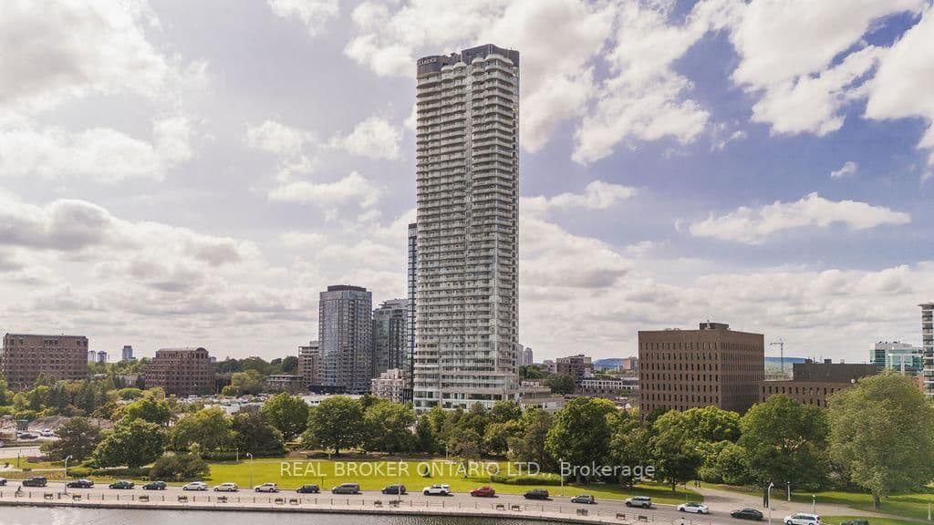 #4401 - 805 Carling Avenue