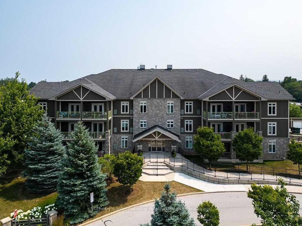 #101 - 27 Beaver Street S