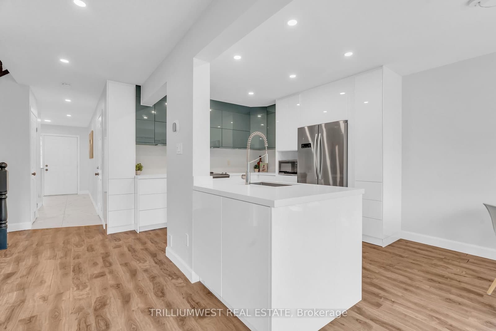 30 Bryan Court, Unit 24