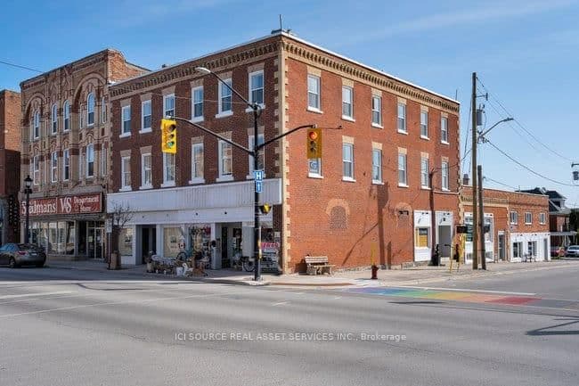 10 Trowbridge Street E, Unit 301