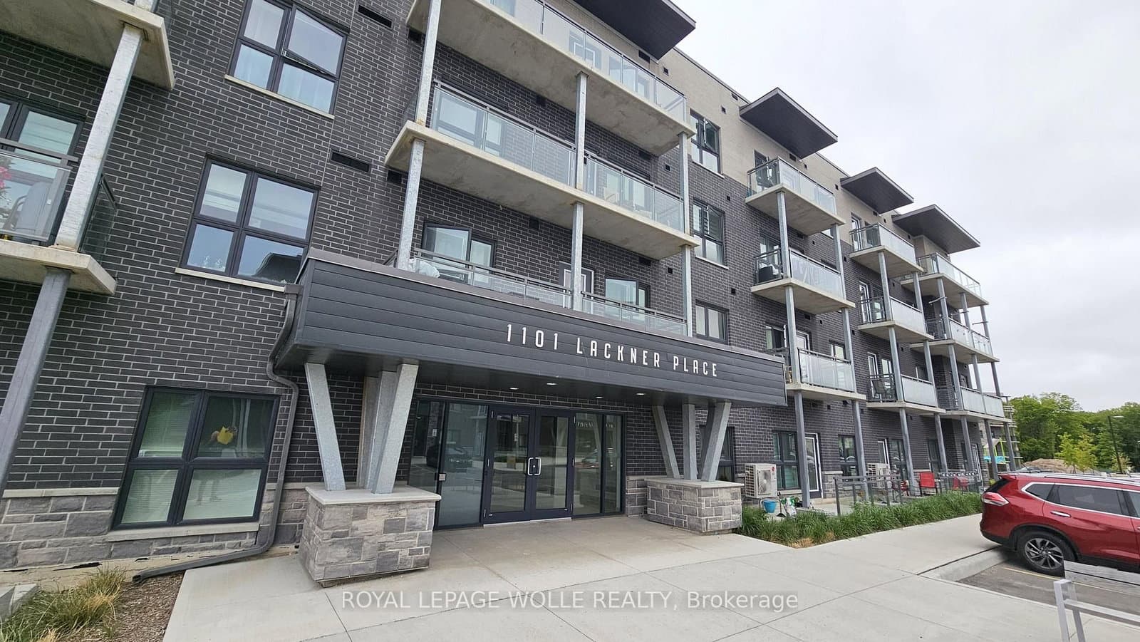 1101 Lackner Place, Unit 406