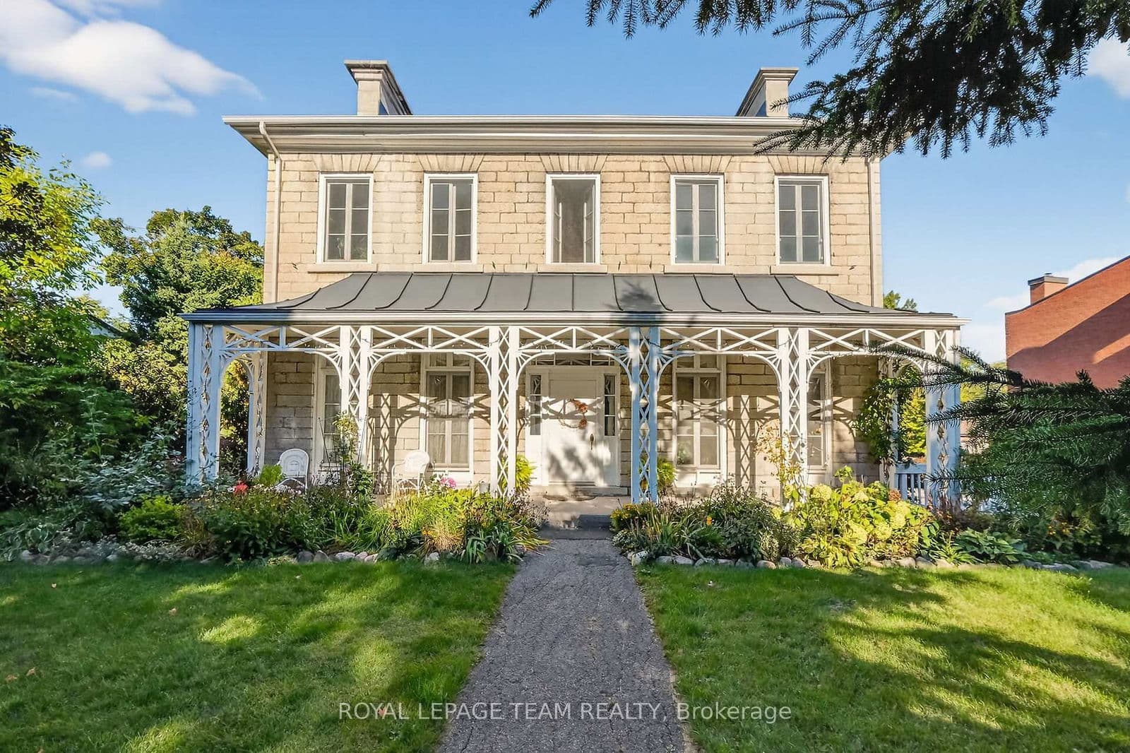 #6 - 635 Richmond Road