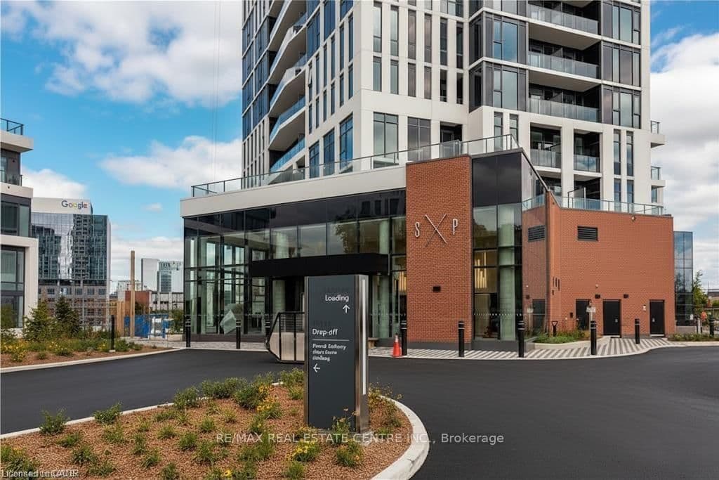 25 Wellington Street S, Unit 1212