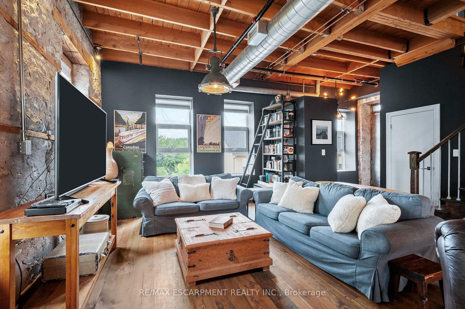 #201 - 25 Concession Street