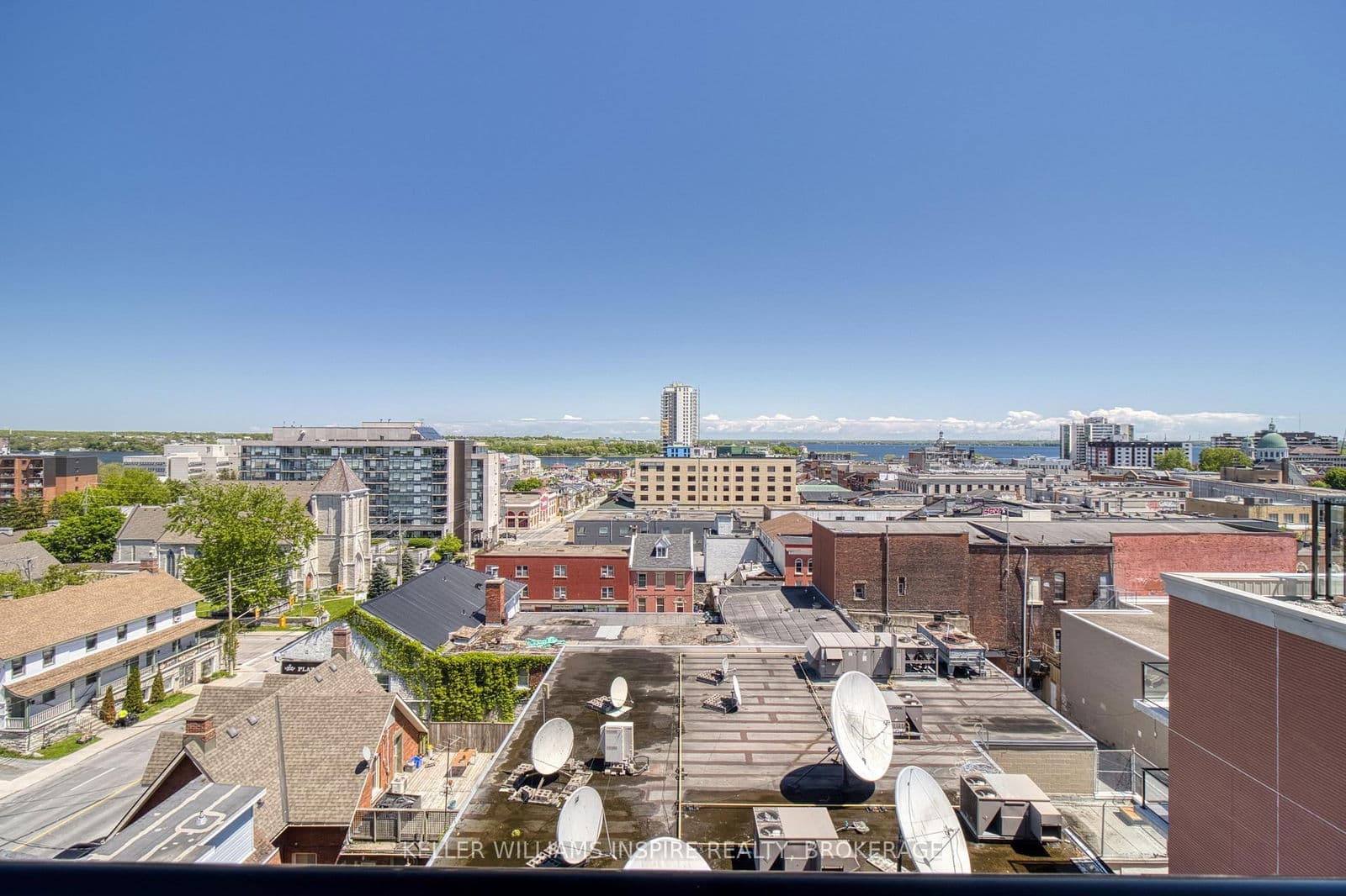 #902 - 223 Princess Street