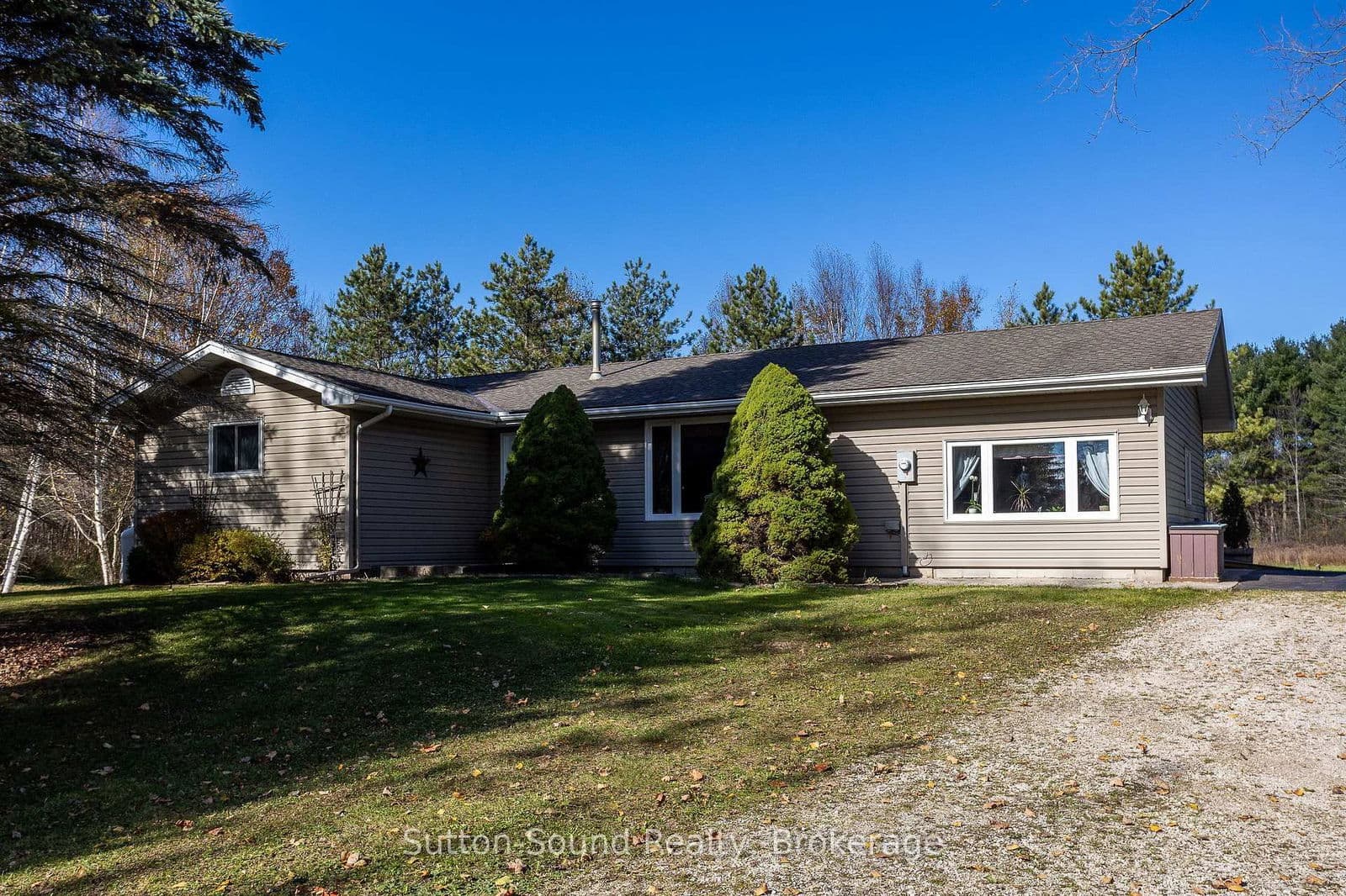 143659 15 Side Road E