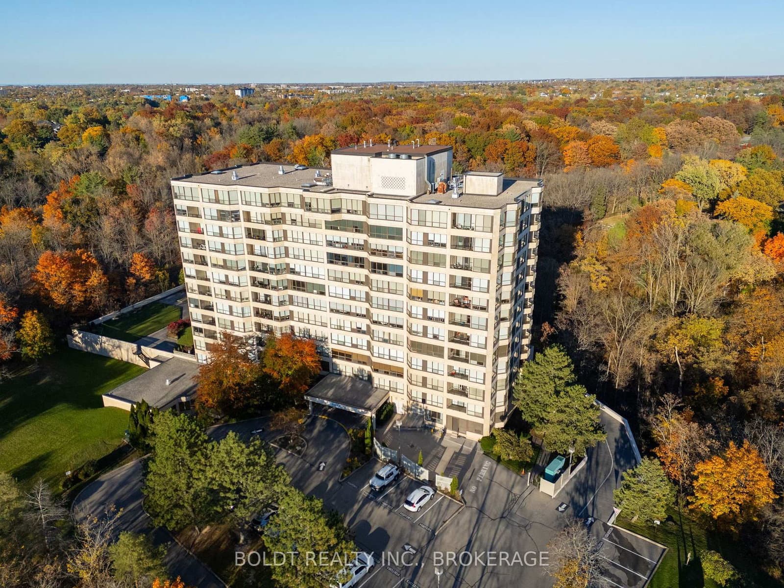 3 Towering Heights Boulevard, Unit 603