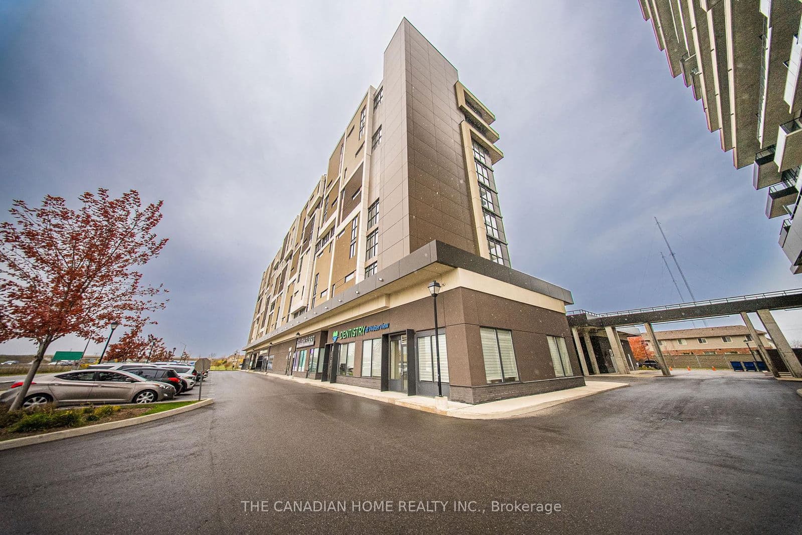 #707 - 560 North Service Road