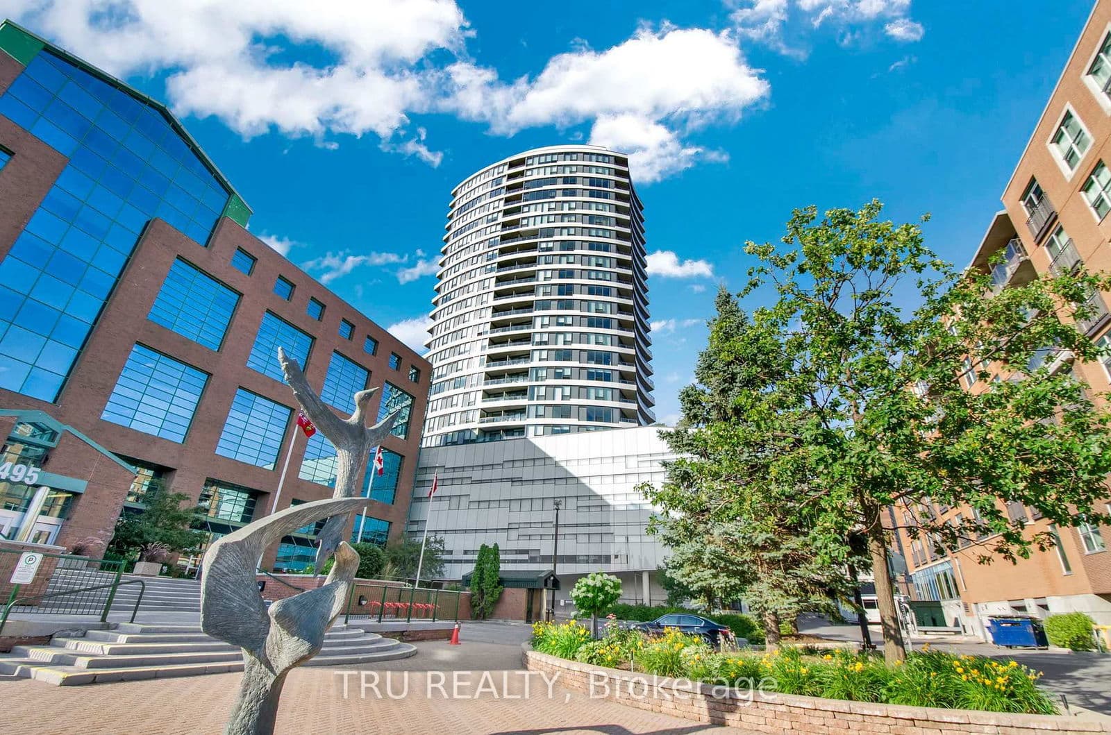 #910 - 485 Richmond Road