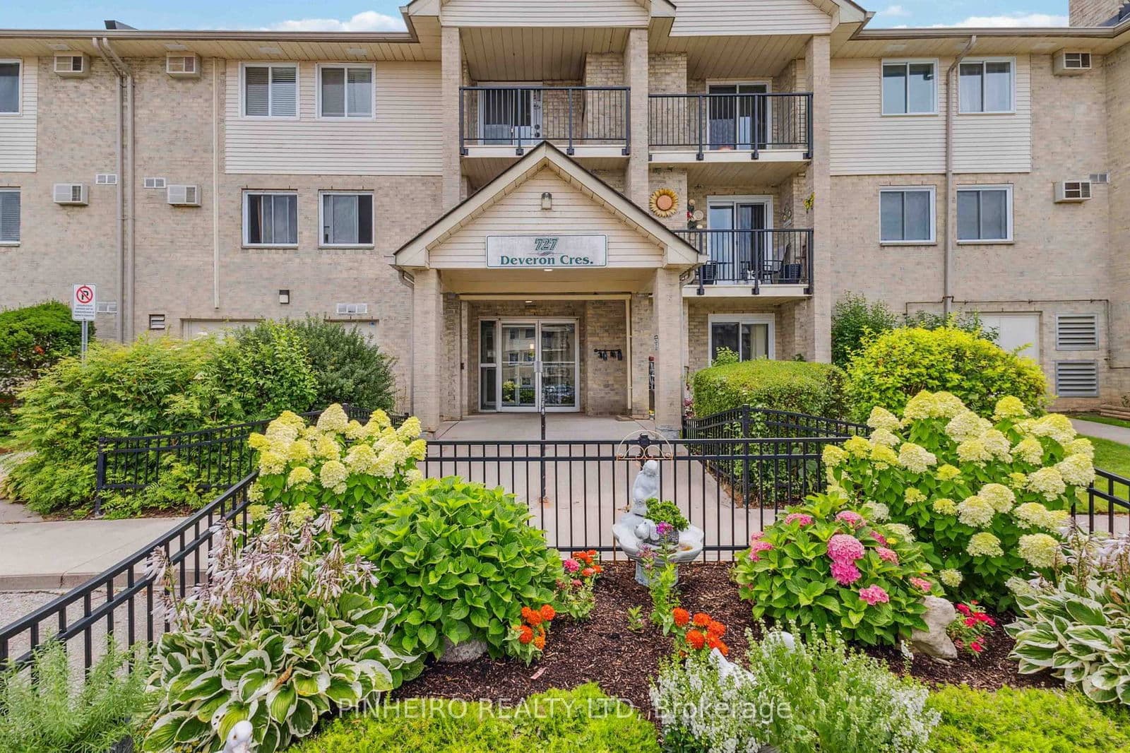 #309 - 727 Deveron Crescent