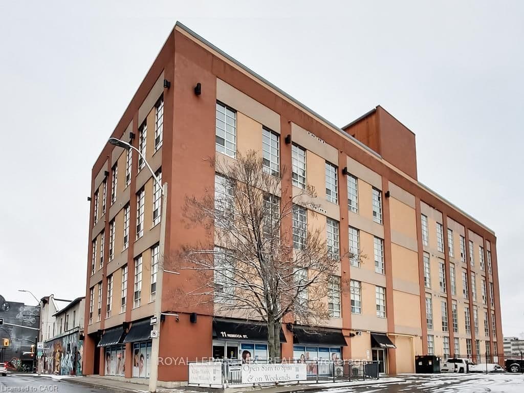 11 Rebecca Street, Unit 307