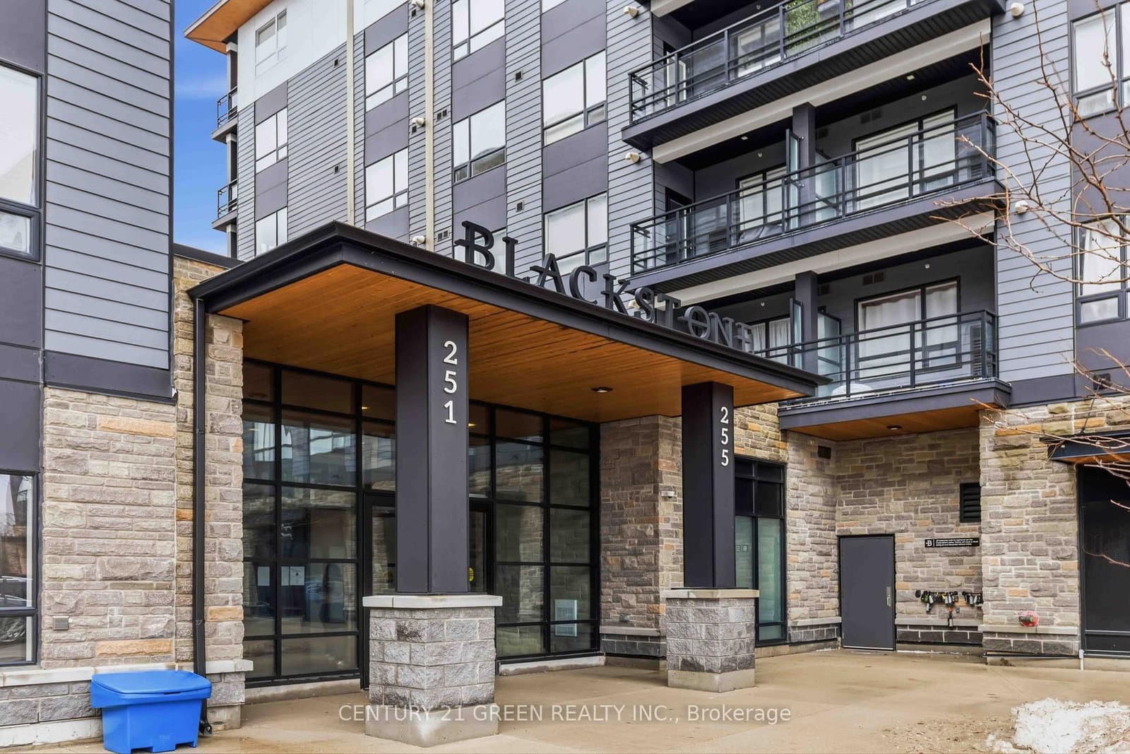 #407 - 255 Northfield Drive E