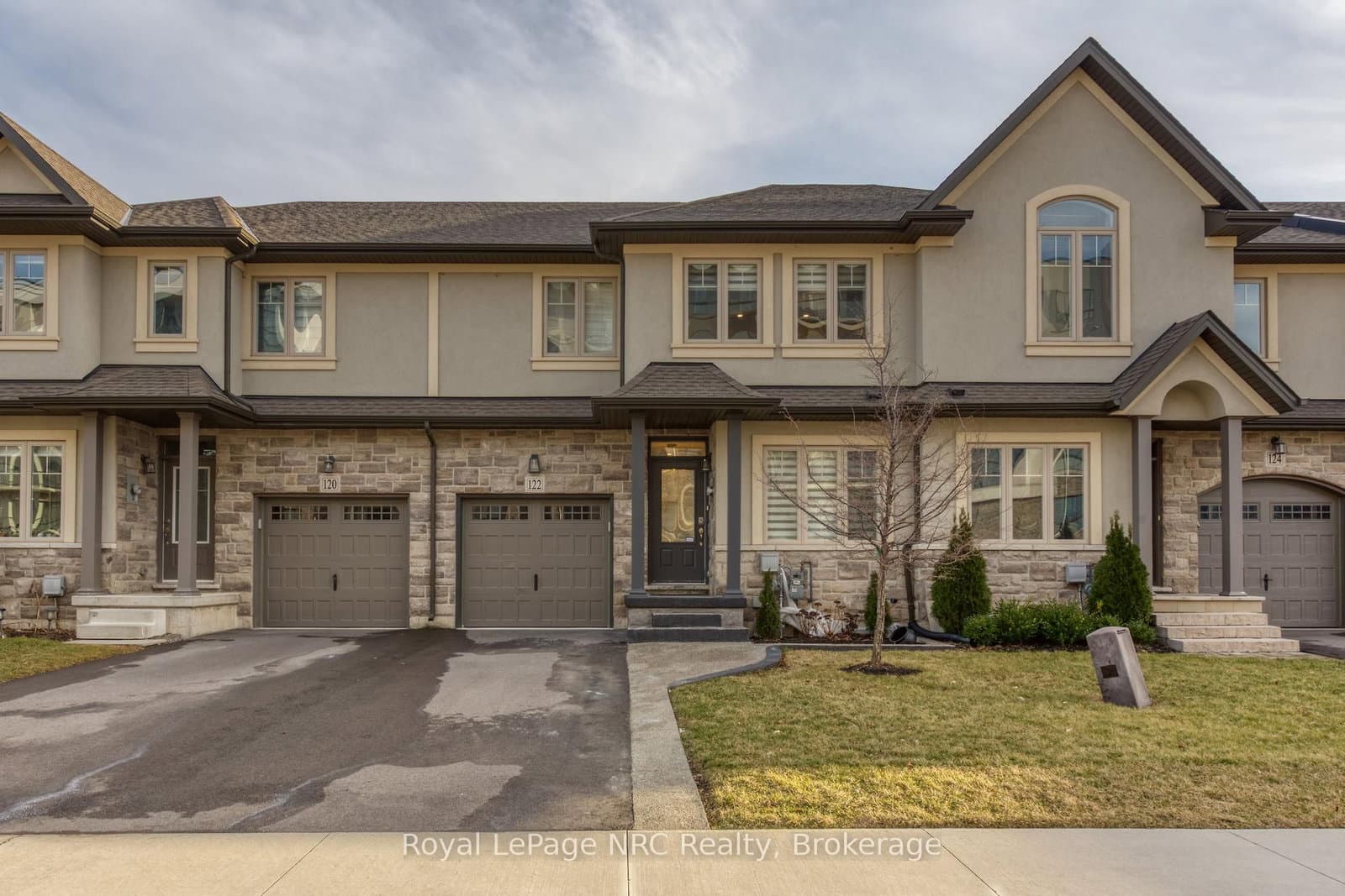 122 Shoreview Place