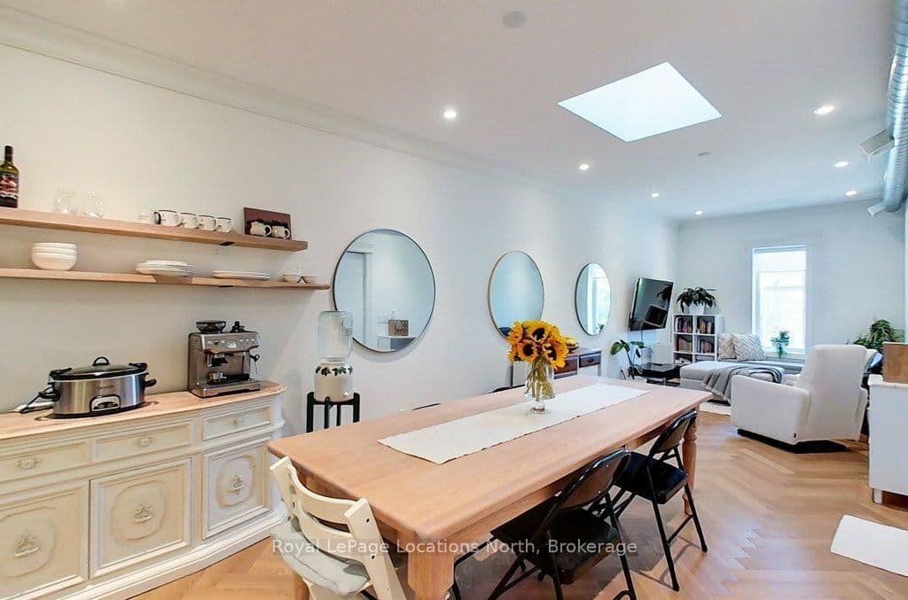 8 Sykes Street N, Unit 1