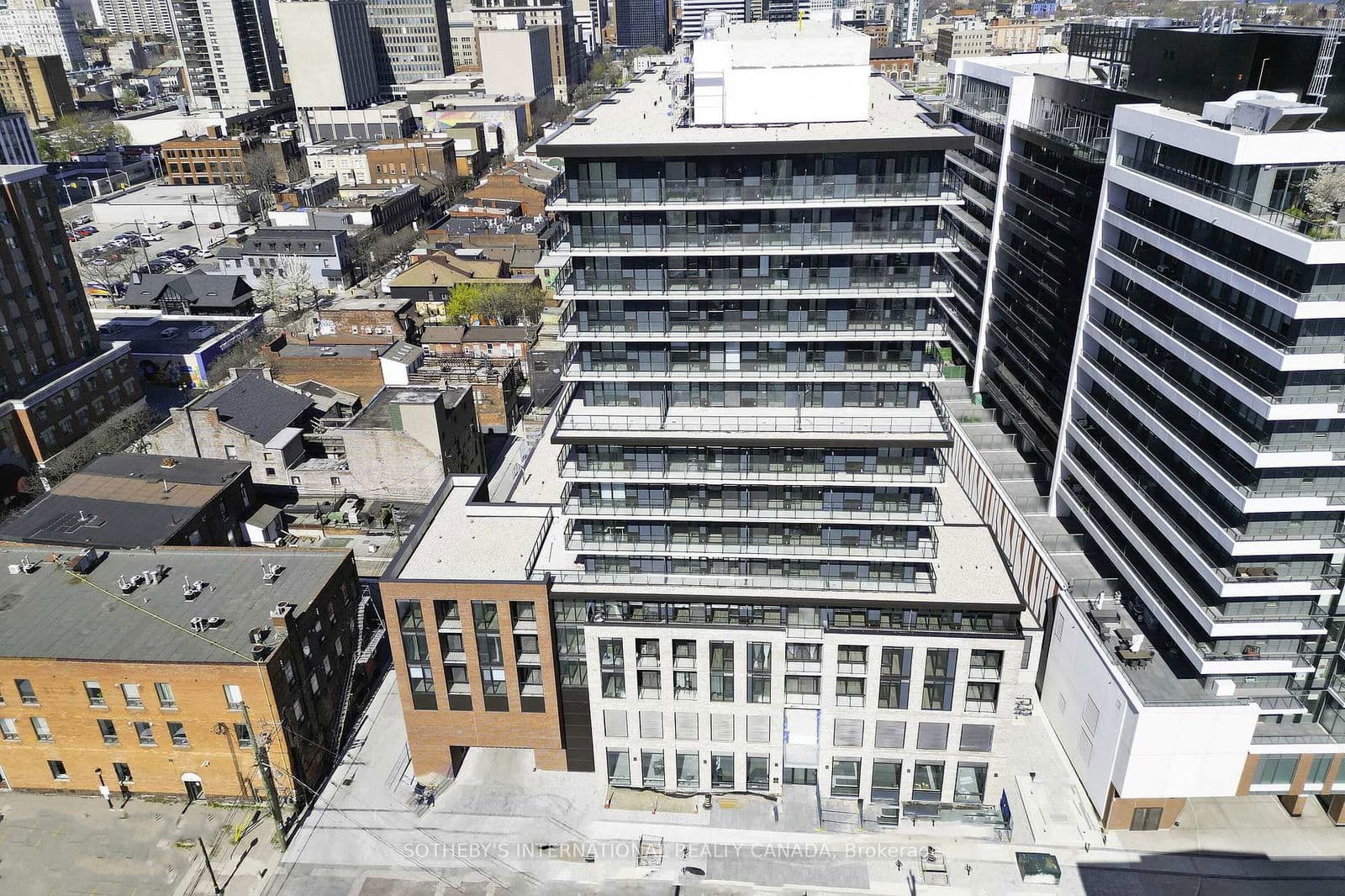 #805 - 1 Jarvis Street