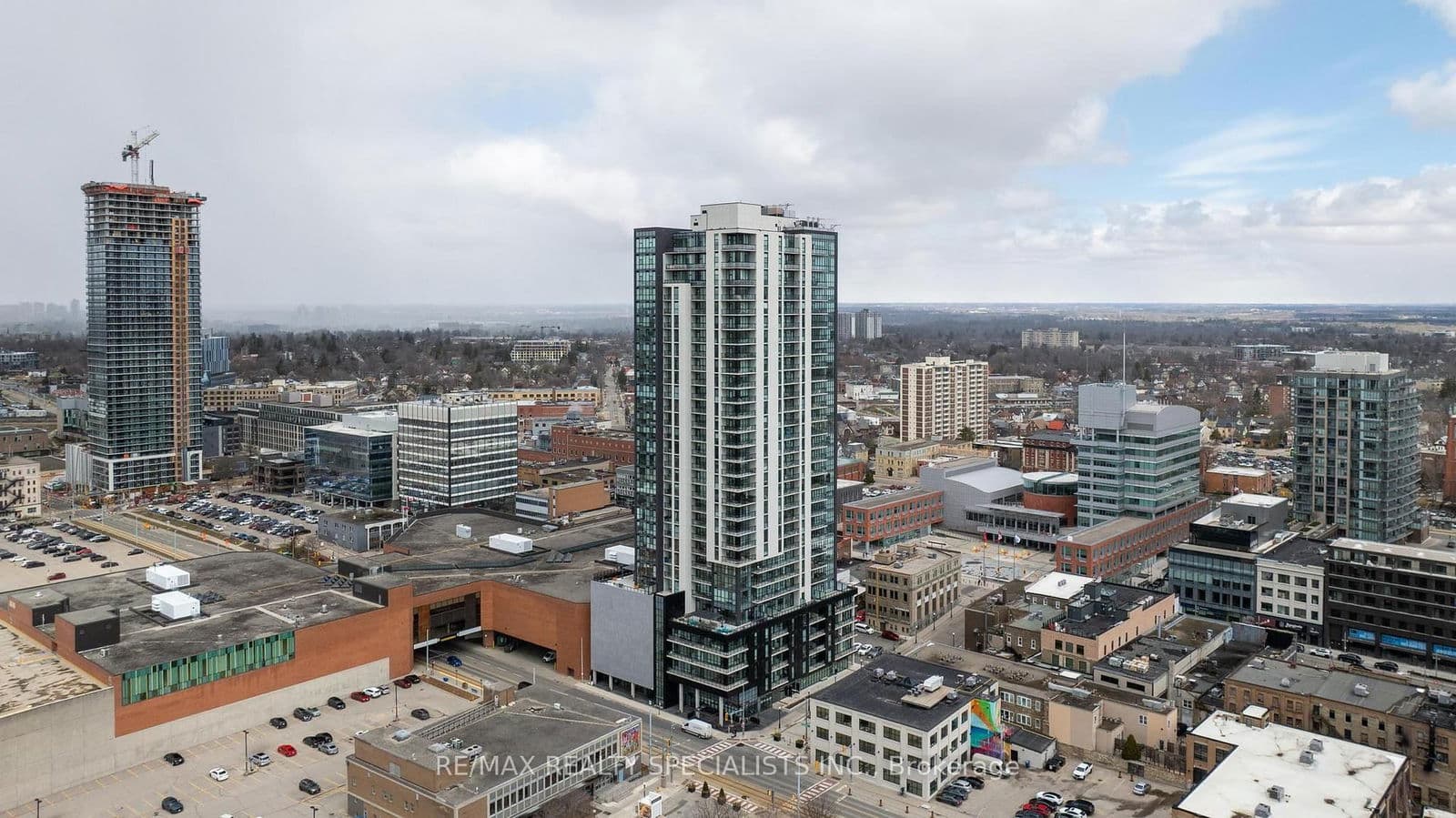 #308 - 60 Charles St W Street