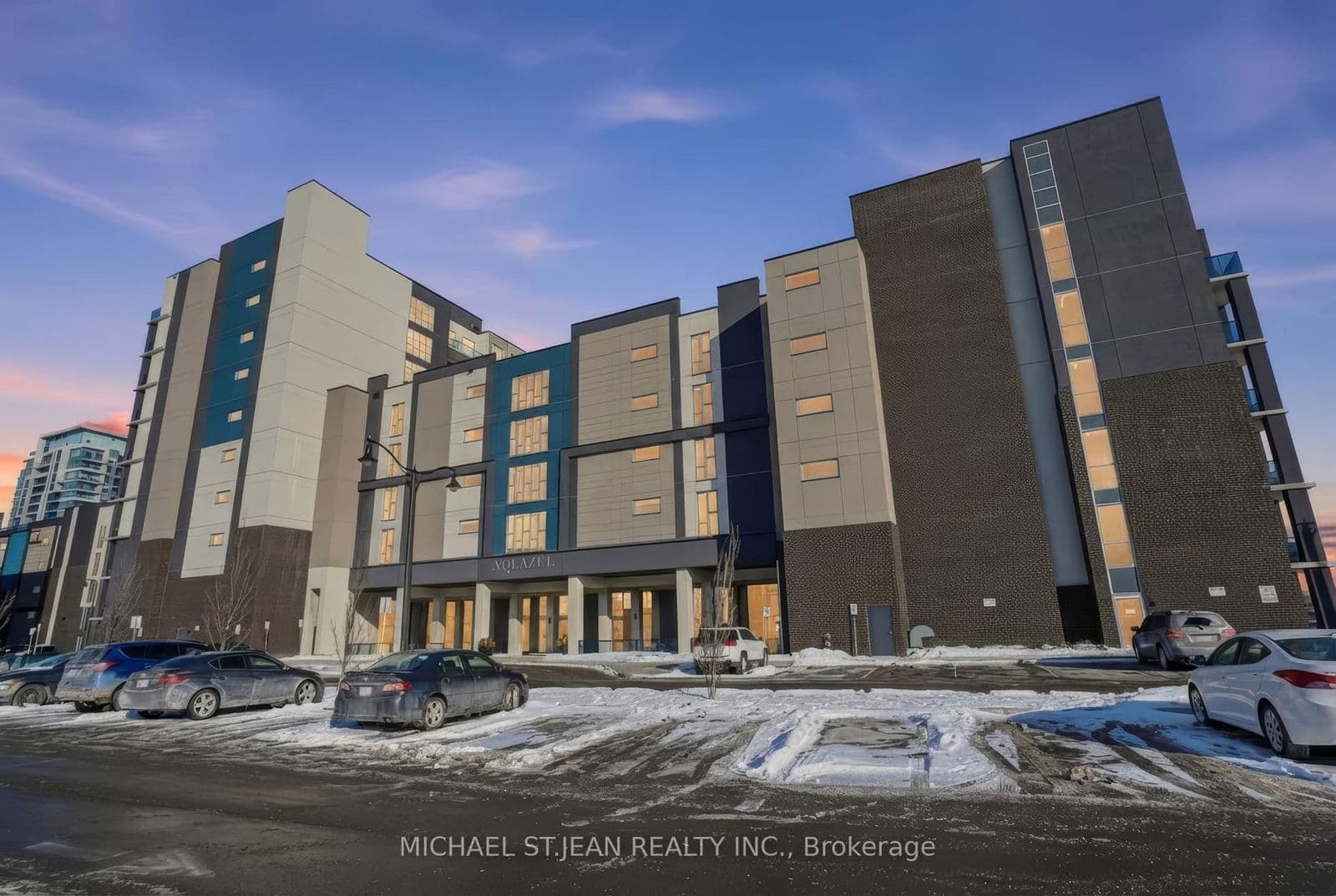 #346 - 16 Concord Place