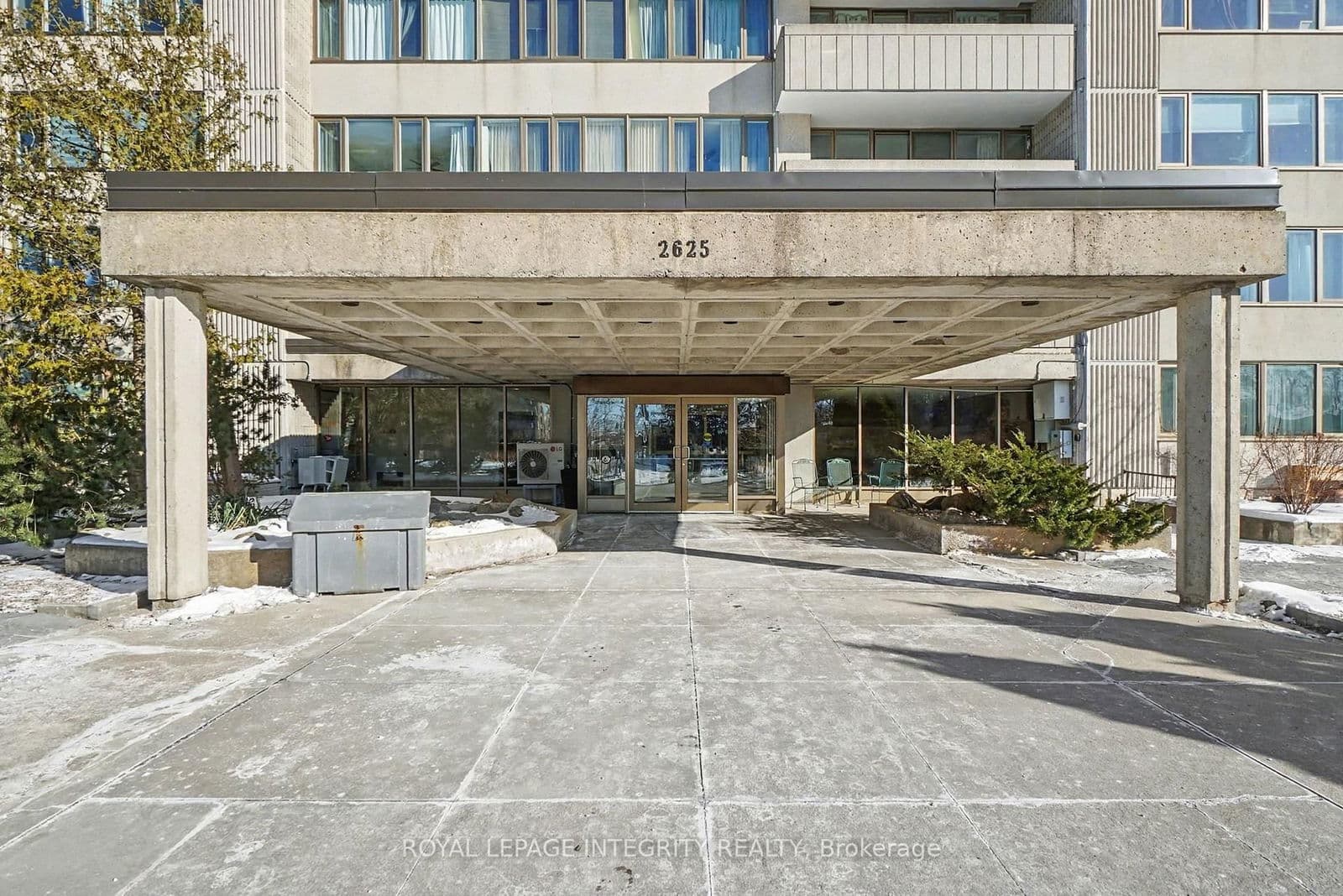 #803 - 2625 Regina Street