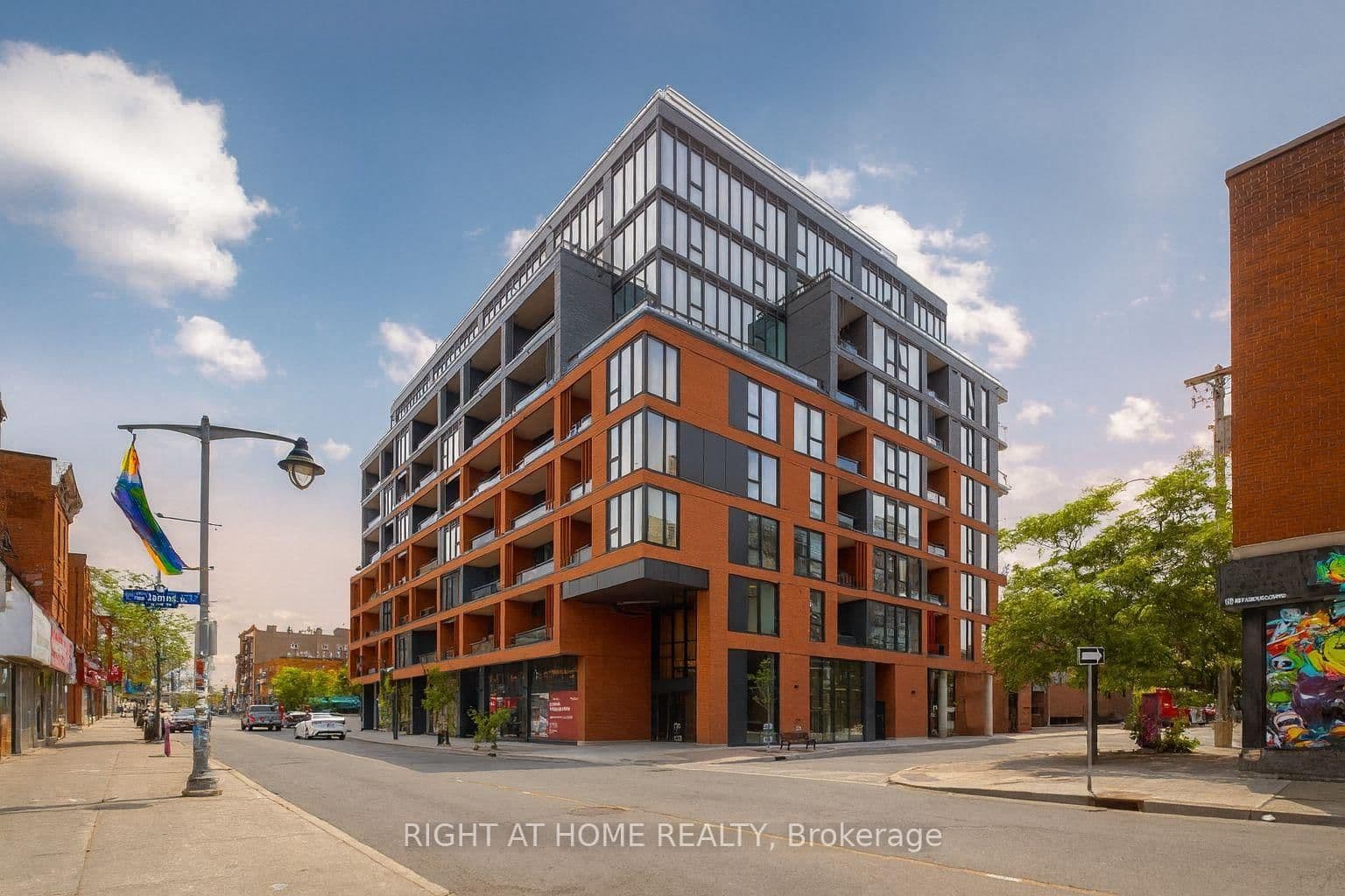 #207 - 10 James Street