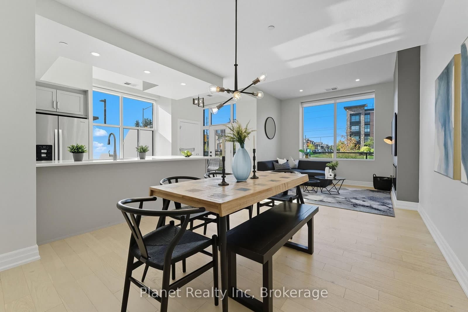 #103 - 1878 Gordon Street