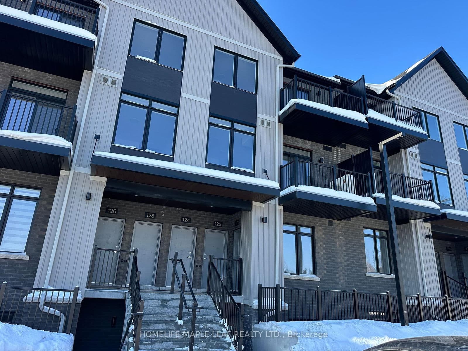 824 Woolwich Street, Unit 122