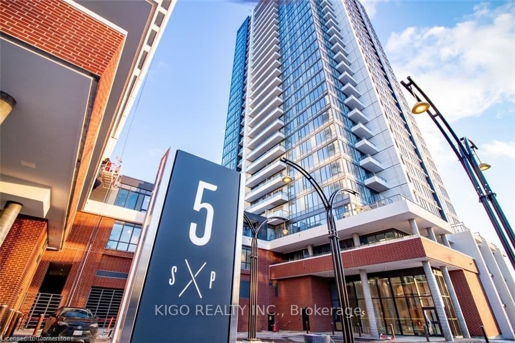 5 Wellington Street S, Unit 611