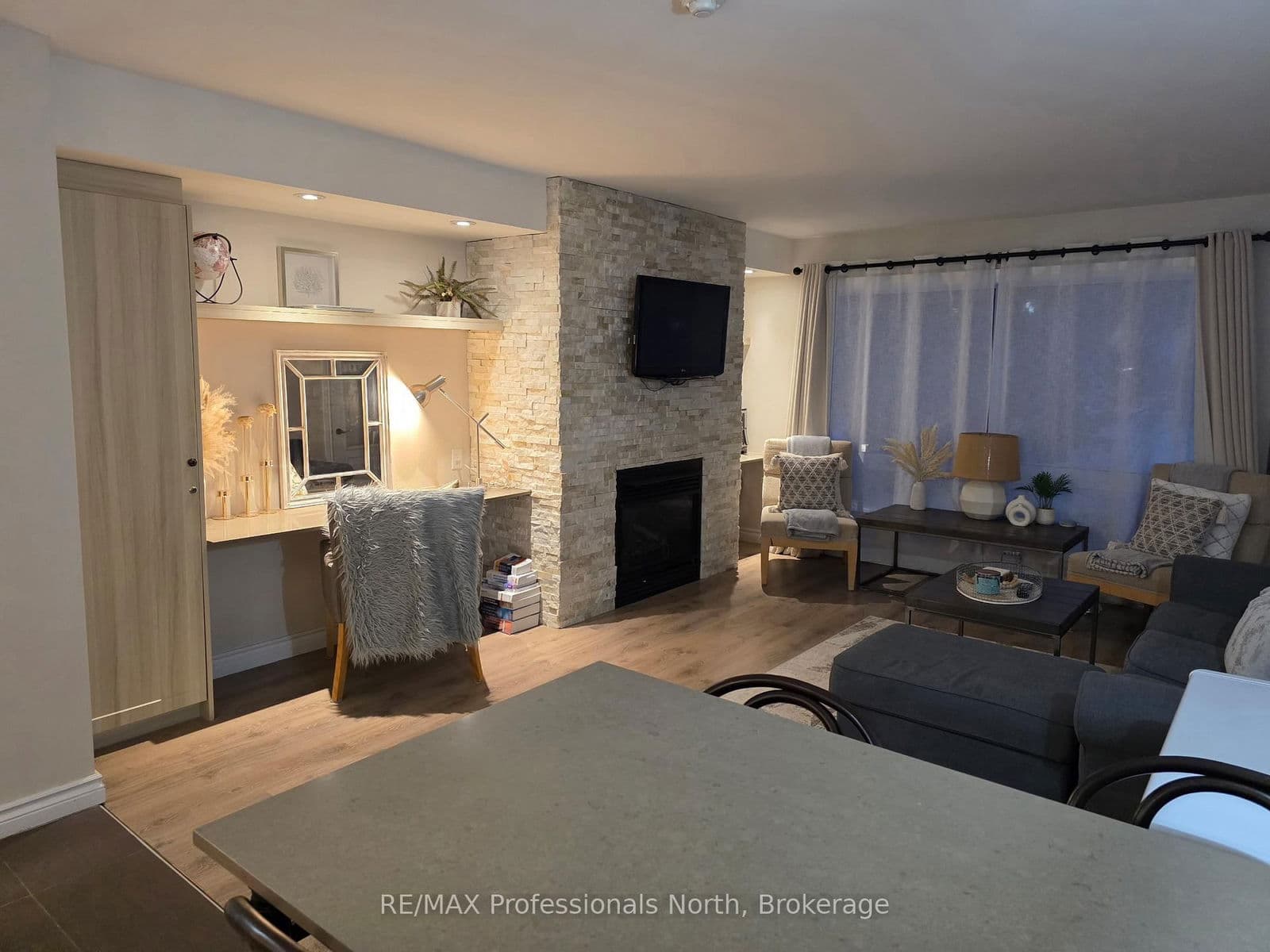 #52-308 - 1235 Deerhurst Drive