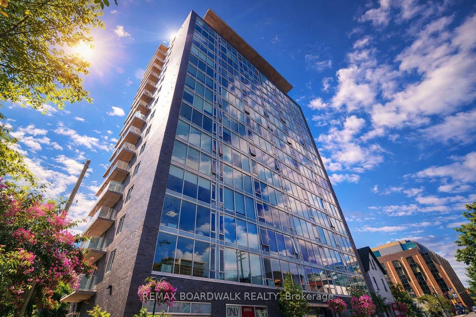 #506 - 300 Lisgar Street